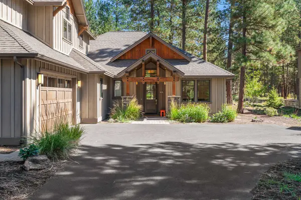 56278 Sable Rock Loop, Sunriver, OR 97707-2591