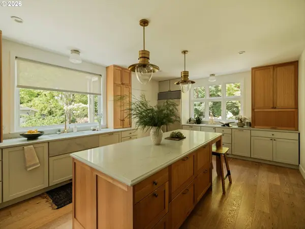 1615 S GREENWOOD RD, Portland, OR 97219