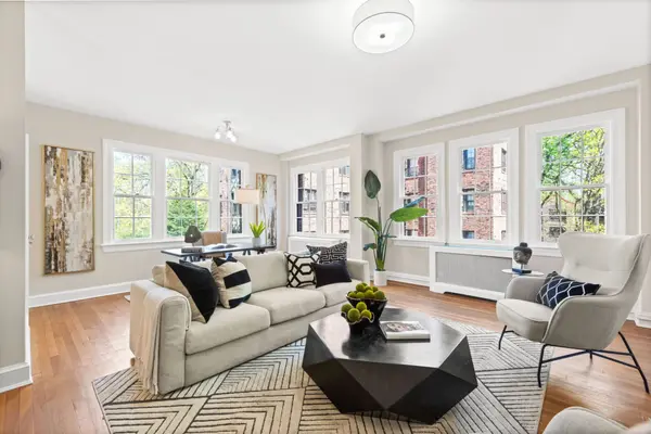 Washington DC luxury home interior — Upper Northwest DC living room