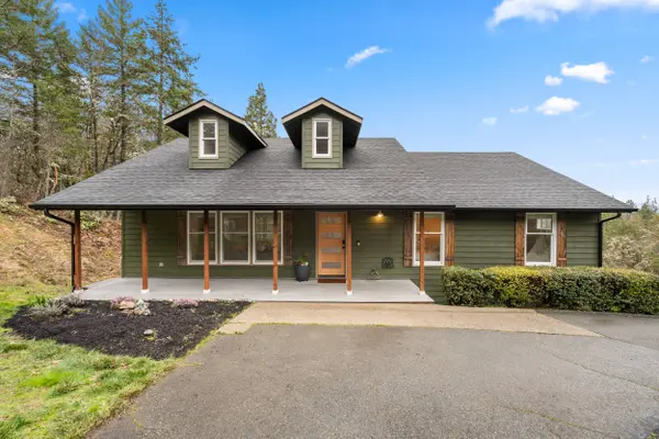 170 Pine Ridge DR, Grants Pass, OR 97527
