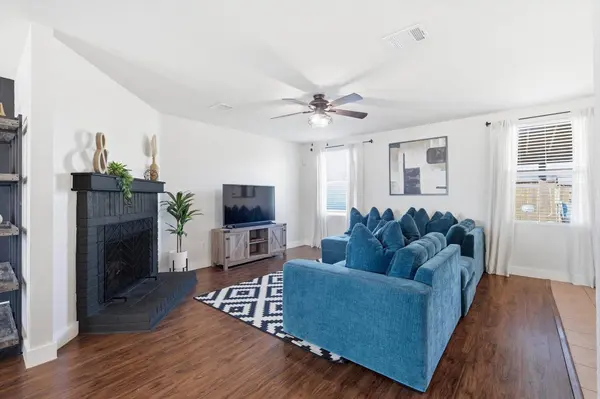 1801 Kittredge WAY, Fort Worth, TX 76247