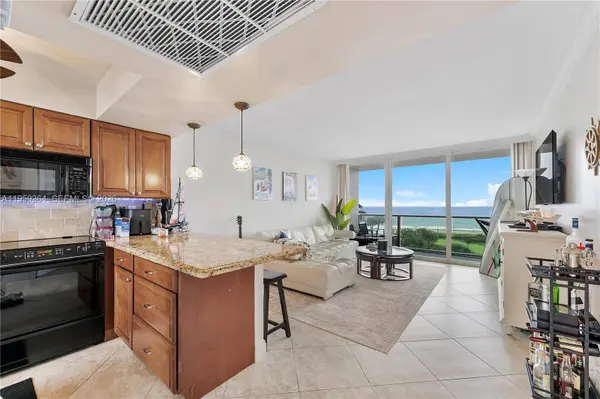 333 NE 21st Ave #608, Deerfield Beach, FL 33441