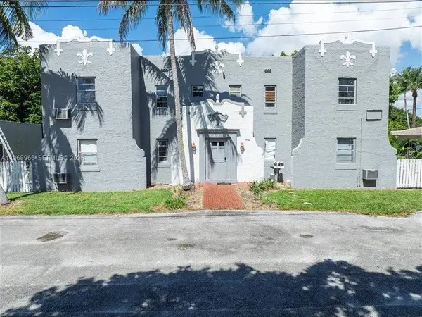 11402 NE 8th Ct, Biscayne Park, FL 33161