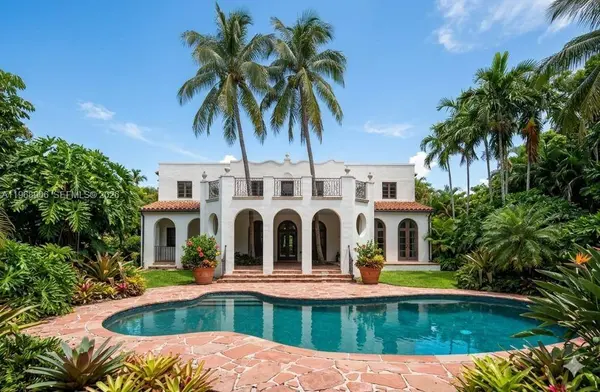 11402 NE 8th Ct, Biscayne Park, FL 33161