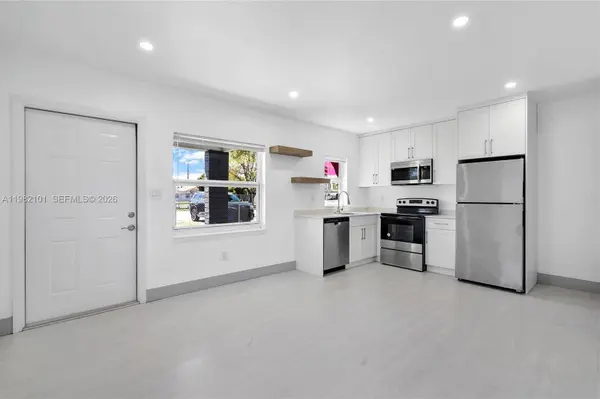 775 NW 96th St #B, Miami, FL 33150