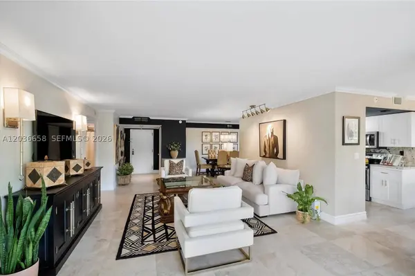 1000 Quayside Ter #411, Miami, FL 33138