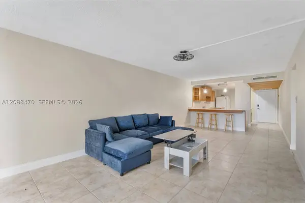 4 Royal Palm Way #3080, Boca Raton, FL 33432