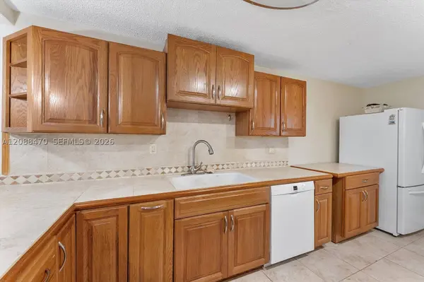 4 Royal Palm Way #3080, Boca Raton, FL 33432