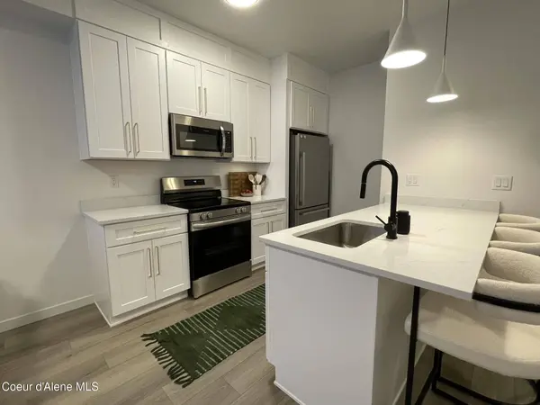 3696 N Torrey Pine LN, Coeur d'Alene, ID 83815