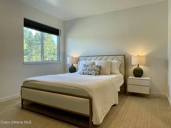 3696 N Torrey Pine LN, Coeur d'Alene, ID 83815