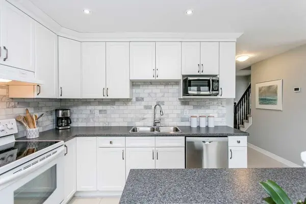 187 Hutchinson Dr, New Tecumseth, ON L9R 0P6