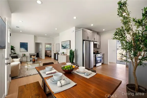1411 W 7th ST, Santa Ana, CA 92703