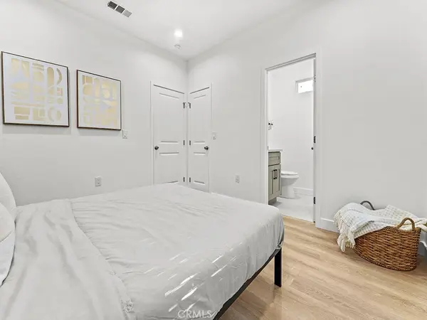 308 S Laurel ST, Santa Ana, CA 92704