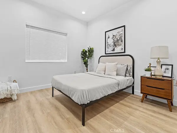 308 S Laurel ST, Santa Ana, CA 92704