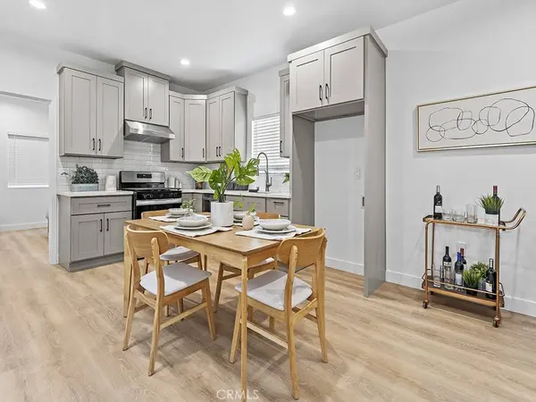 308 S Laurel ST, Santa Ana, CA 92704