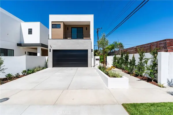 8251 Friesland DR, Huntington Beach, CA 92646