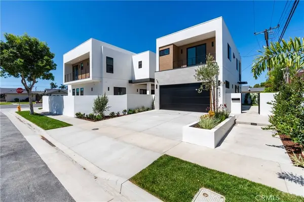 8251 Friesland DR, Huntington Beach, CA 92646