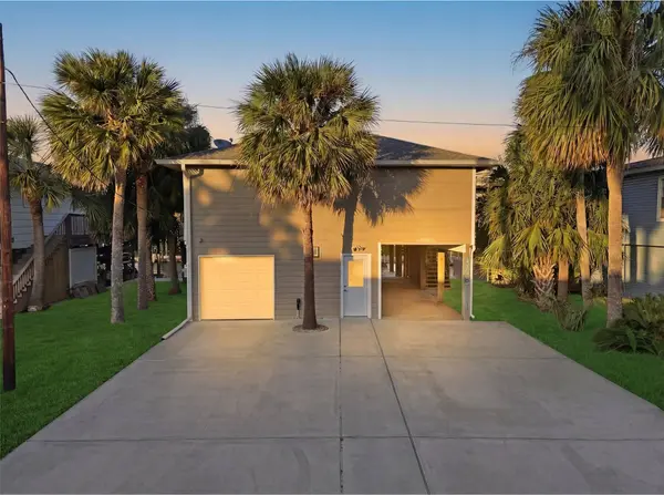 4408 Pelican WAY, Jamaica Beach, TX 77554