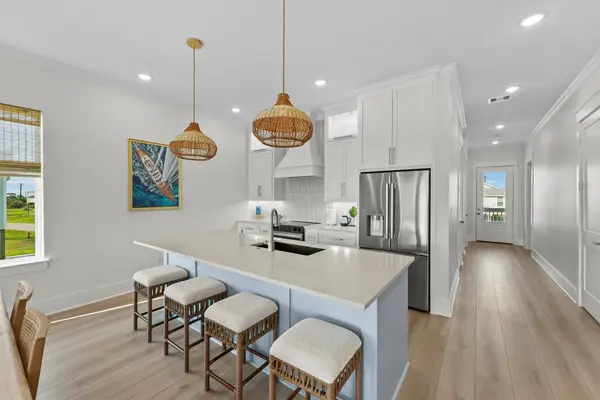 4042 Miramar Court, Galveston, TX 77554