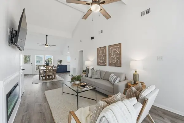22101 Pecos DR, Galveston, TX 77554