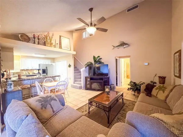 1031 Redfish ST, Bayou Vista, TX 77563