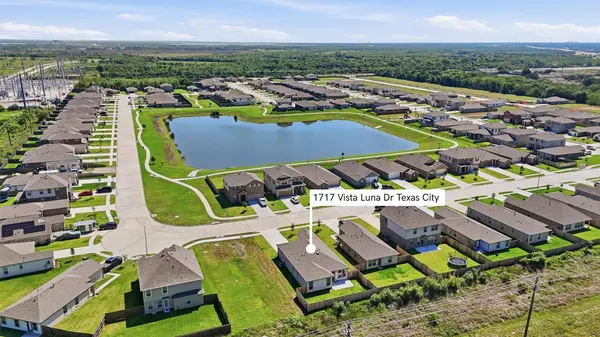 1717 Vista Luna DR, Texas City, TX 77591