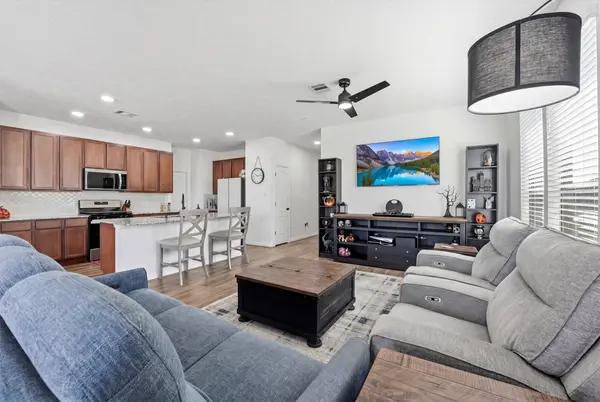 1717 Vista Luna DR, Texas City, TX 77591