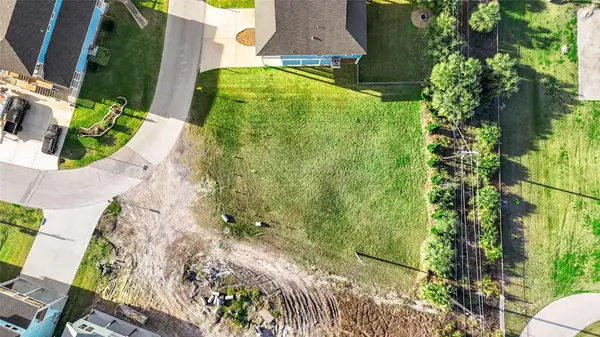 3935 Laguna DR, Galveston, TX 77554