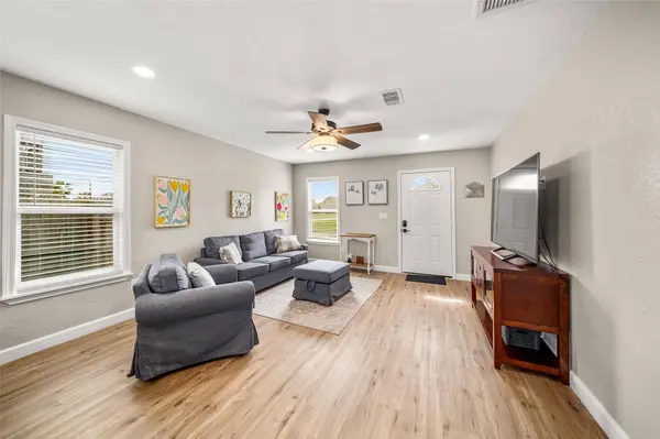 2008 71st ST, Galveston, TX 77551