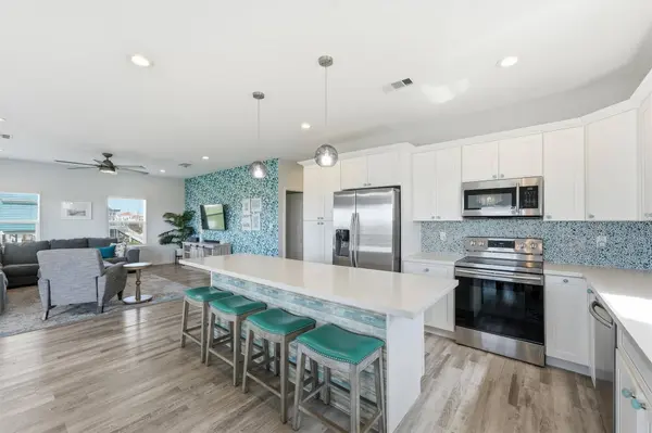 18705 Warrior RD, Galveston, TX 77554