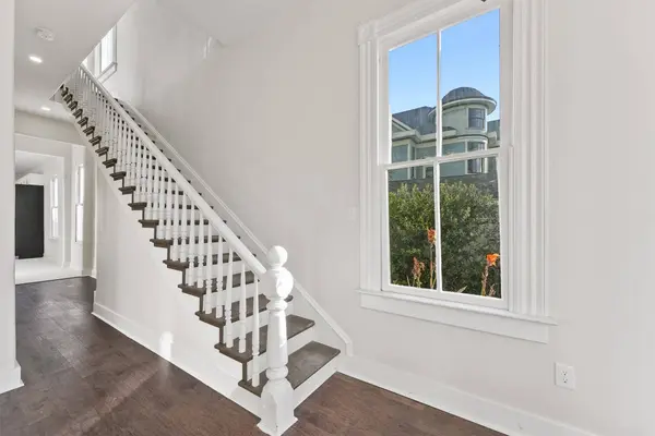 1607 Market ST, Galveston, TX 77550
