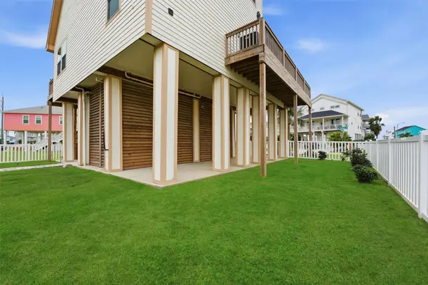 25003 San Simeon CT, Galveston, TX 77554