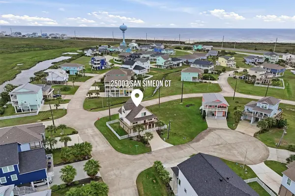 25003 San Simeon CT, Galveston, TX 77554