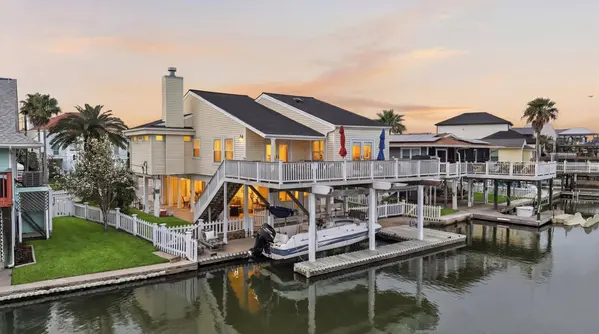16635 Jamaica Cove RD, Jamaica Beach, TX 77554