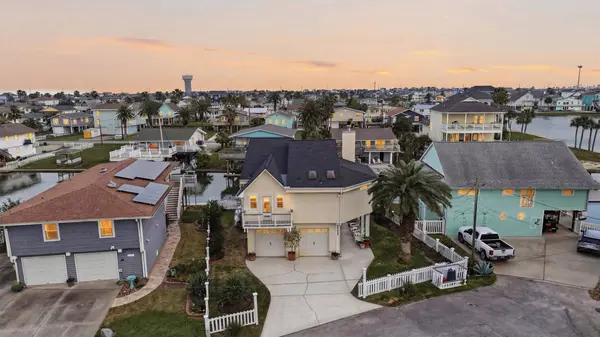 16635 Jamaica Cove RD, Jamaica Beach, TX 77554