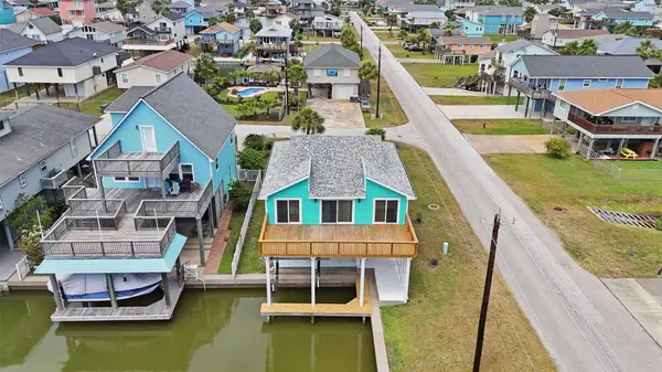 22101 Pecos DR, Galveston, TX 77554