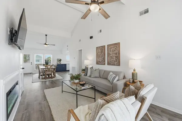 22101 Pecos DR, Galveston, TX 77554