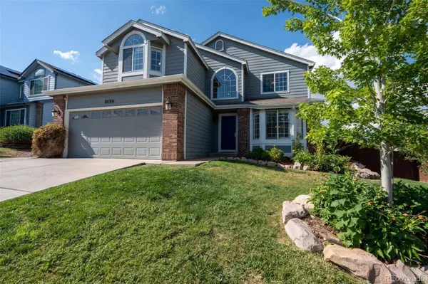 22351 E Lake PL