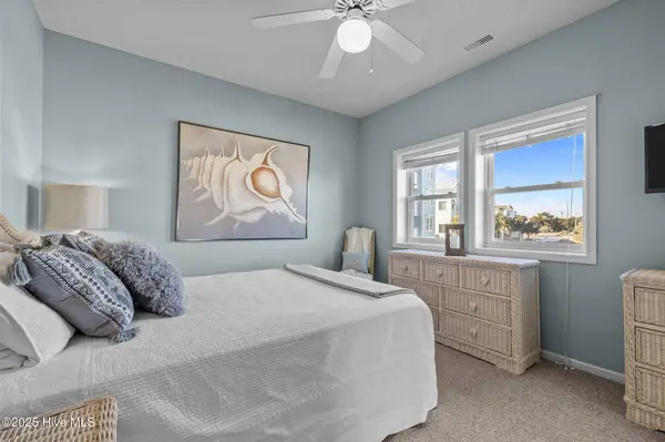 2905 Pointe West DR #5b2, Emerald Isle, NC 28594