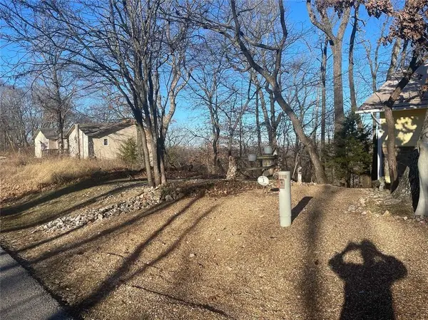 TBD Cherokee Pl, Holiday Island, AR 72631