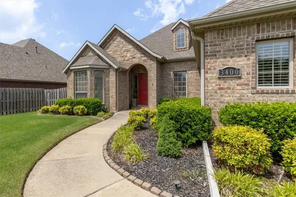 3400 SW Crosswinds Blvd, Bentonville, AR 72713