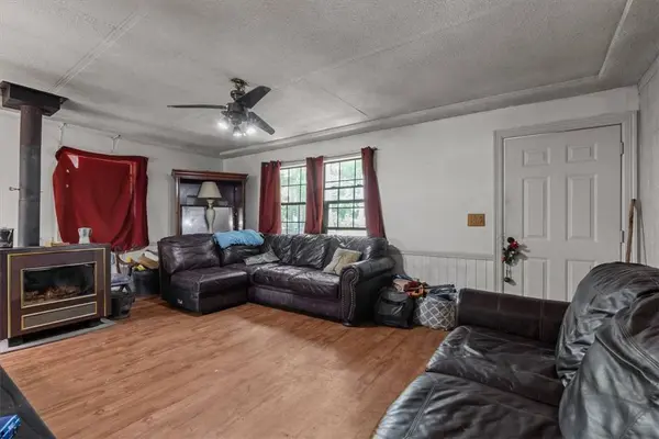 10619 Old Cabin Rd, Winslow, AR 72959
