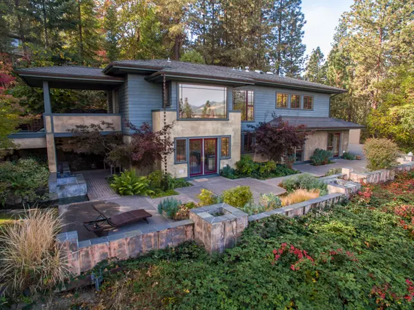 Thinking About Selling Your Spokane Home Yourself? Read This First.