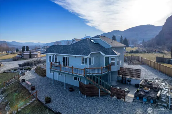 2206 Summit DR, Oroville, WA 98844