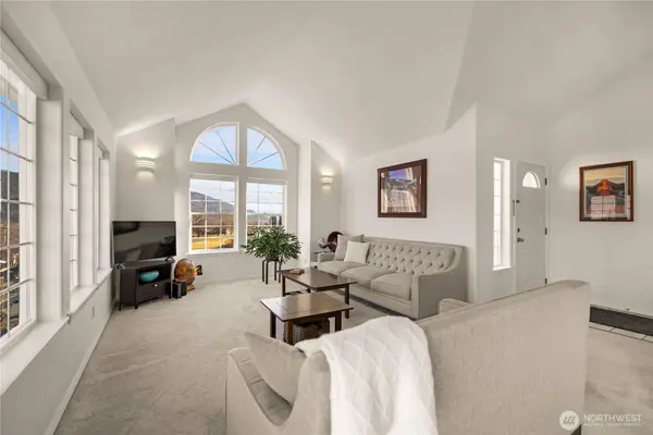 2206 Summit DR, Oroville, WA 98844