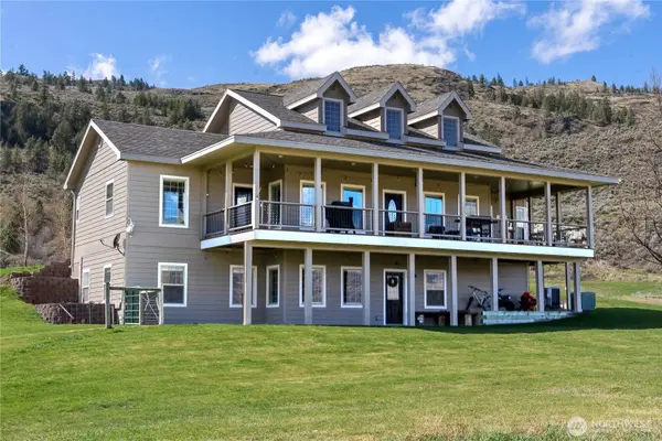 31 Rooster Flats, Oroville, WA 98844