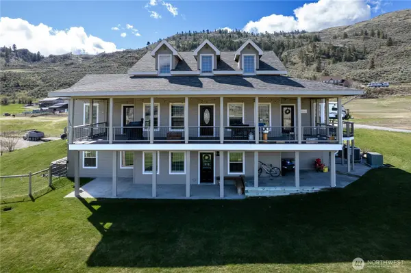31 Rooster Flats, Oroville, WA 98844