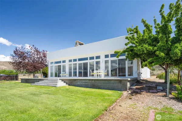 16 Westlund DR, Oroville, WA 98844