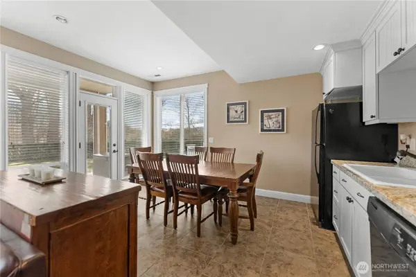 24 Sandalia CT, Oroville, WA 98844