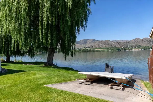 23 Lakeview LOOP, Oroville, WA 98844